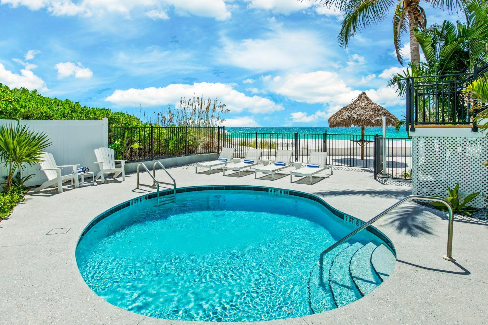 Seabreeze At Anna Maria Island Inn 布雷登顿海滩 外观 照片